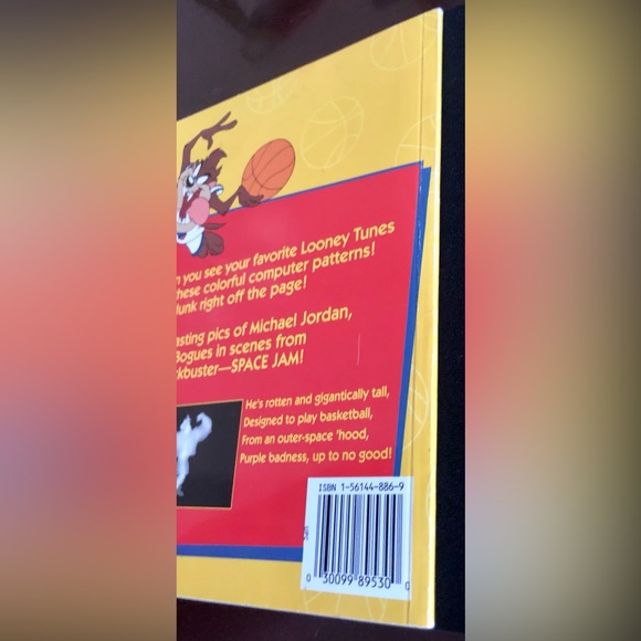 Vintage 1996 Space Jam 3D Eye Illusions Book Michael Jordan Bugs Bunny - Picture 3 of 3